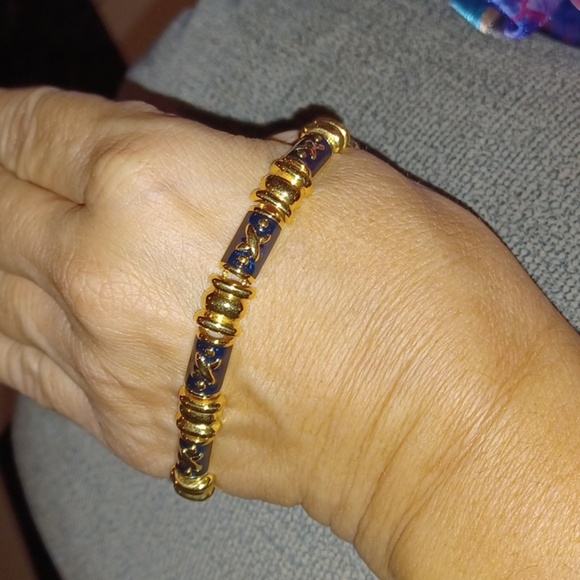 Vintage 80’s Joan Rivers Navy Enamel and Gold Tone Link Bracelet - Picture 1 of 5